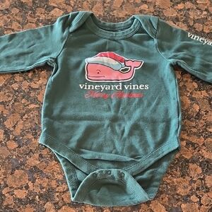 Vineyard Vines Santa Whale Green Bodysuit